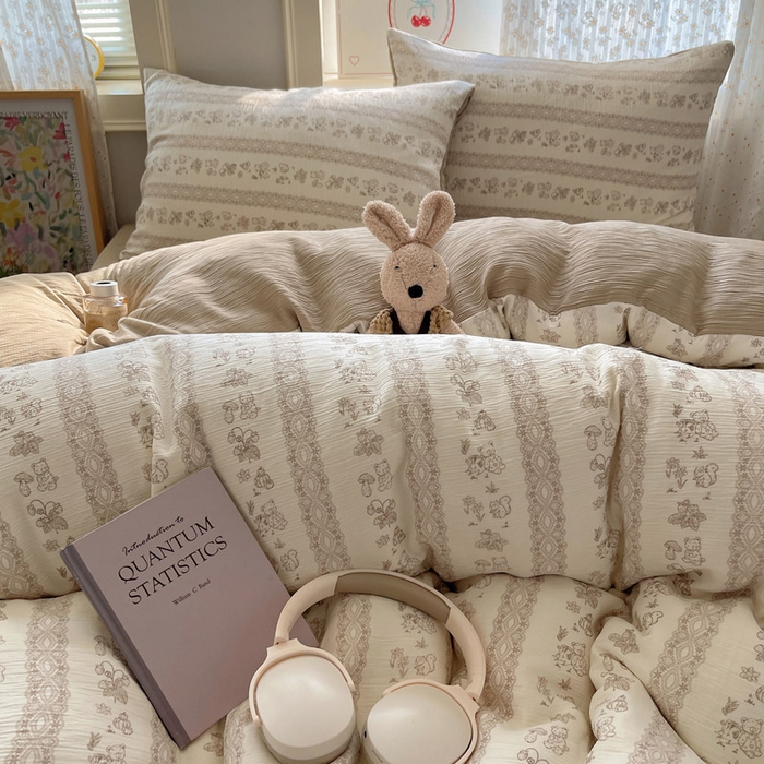 91家纺网 家纺一手货源 找家纺 （总）贝扬思家纺 2025新款亲肤舒适甄选三层纱印花套件系列四件套