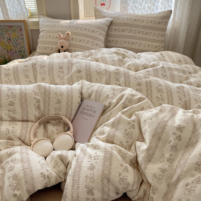 91家纺网 家纺一手货源 找家纺 （总）贝扬思家纺 2025新款亲肤舒适甄选三层纱印花套件系列四件套