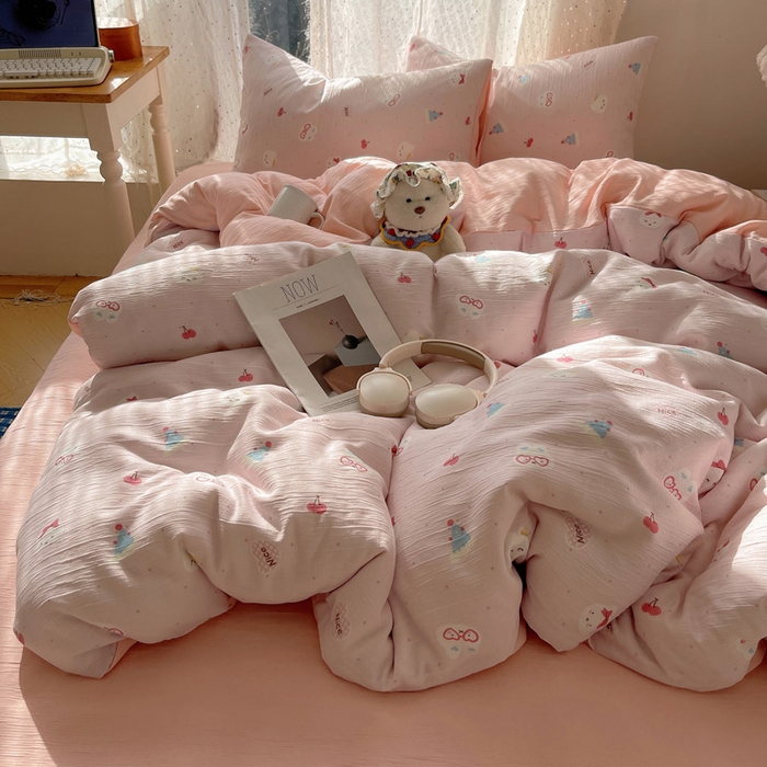 91家纺网 家纺一手货源 找家纺 （总）贝扬思家纺 2025新款亲肤舒适甄选三层纱印花套件系列四件套