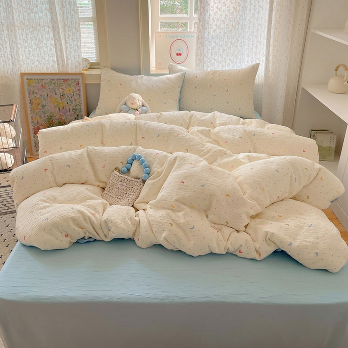 91家纺网 家纺一手货源 找家纺 贝扬思家纺 2025新款亲肤舒适甄选三层纱印花套件系列四件套 星月天空