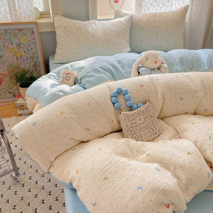 91家纺网 家纺一手货源 找家纺 贝扬思家纺 2025新款亲肤舒适甄选三层纱印花套件系列四件套 星月天空