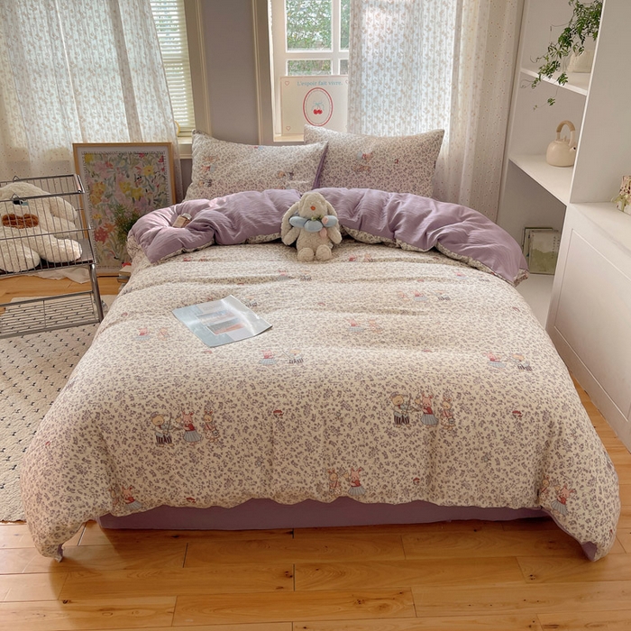 91家纺网 家纺一手货源 找家纺 贝扬思家纺 2025新款亲肤舒适甄选三层纱印花套件系列四件套 圆舞曲