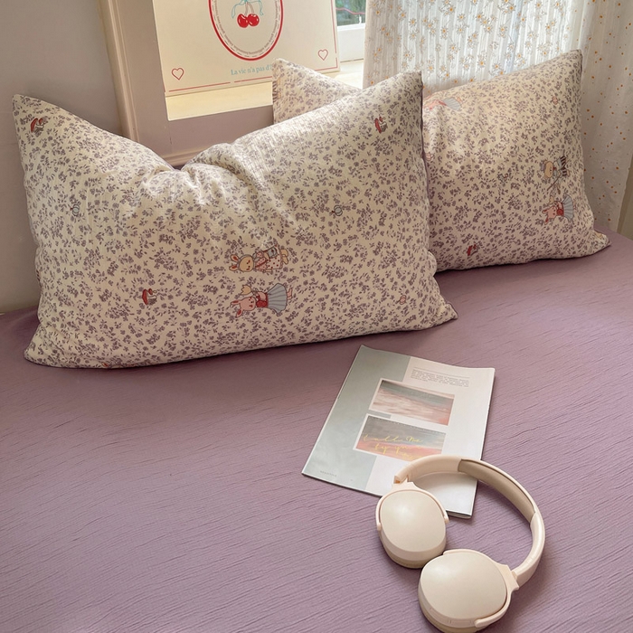 91家纺网 家纺一手货源 找家纺 贝扬思家纺 2025新款亲肤舒适甄选三层纱印花套件系列四件套 圆舞曲