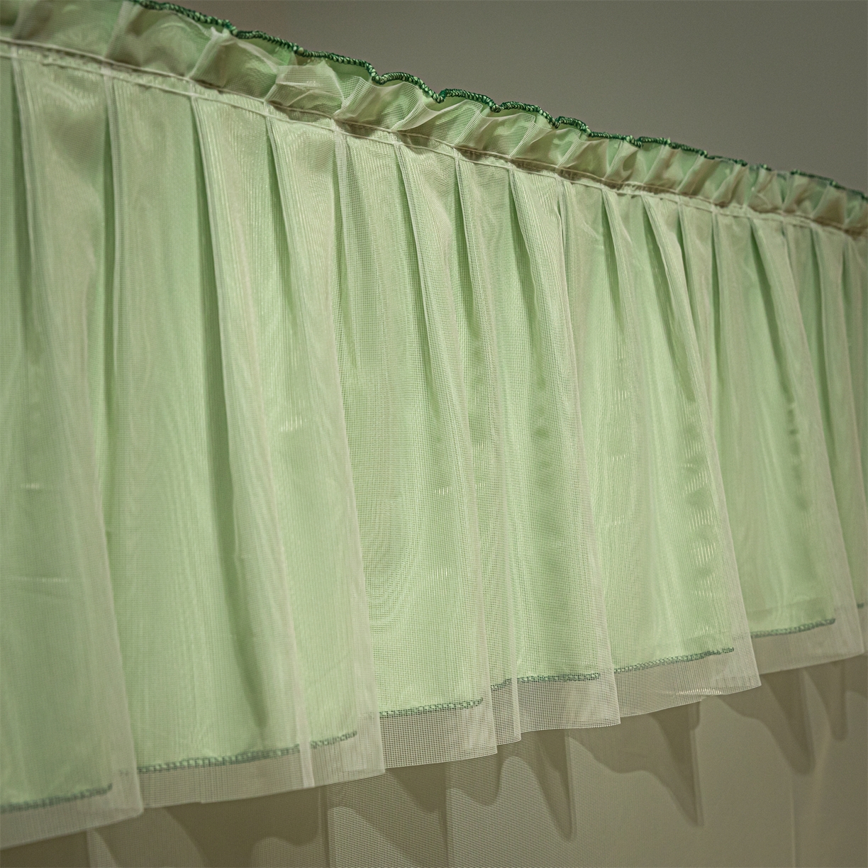 91家纺网 家纺一手货源 找家纺 飞轮海蚊帐 2025新款加厚夹棉遮光防风四季可用蚊帐冬季 保暖 床帘 芥末绿-无遮光帘