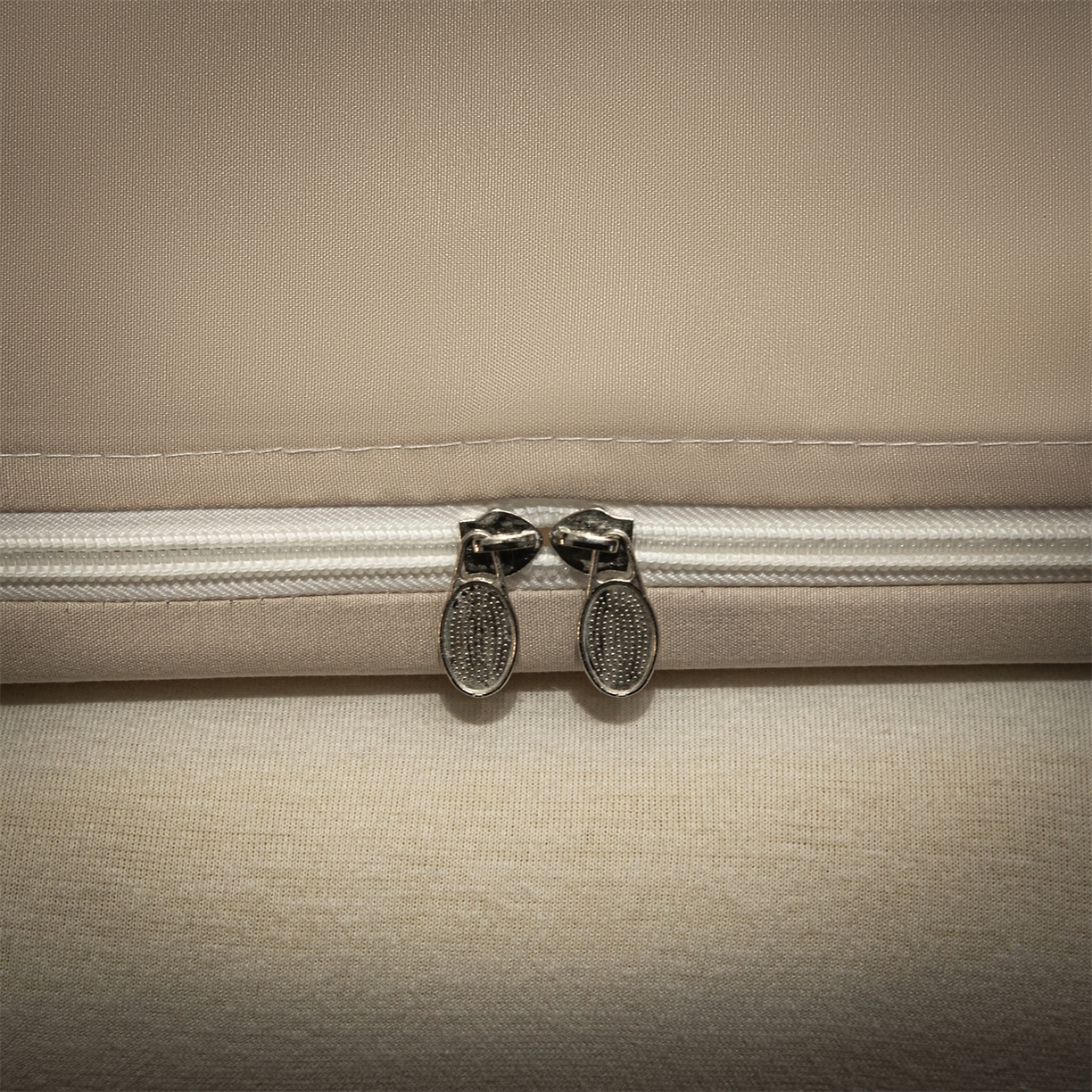 91家纺网 家纺一手货源 找家纺 飞轮海蚊帐 2025新款加厚夹棉遮光防风四季可用蚊帐冬季 保暖 床帘 香槟-无遮光帘