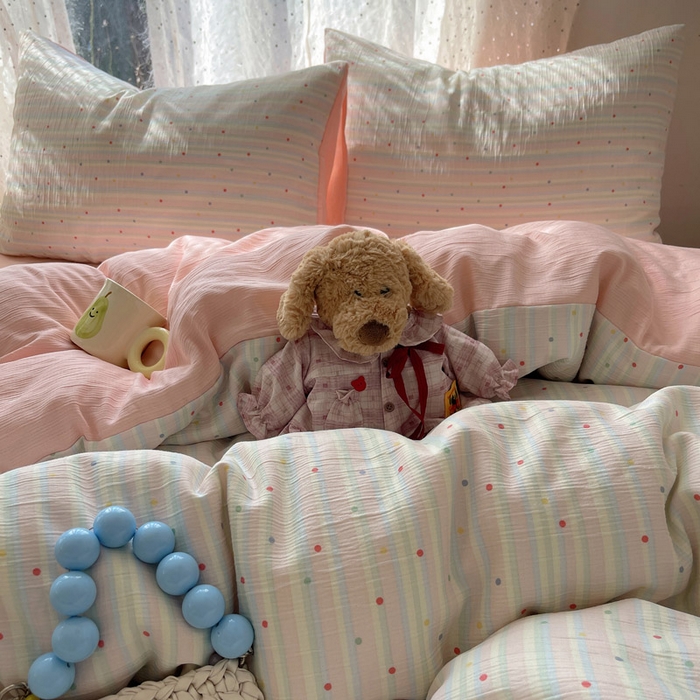 91家纺网 家纺一手货源 找家纺 贝扬思家纺 2025新款亲肤舒适甄选三层纱印花套件系列四件套 彩虹世界