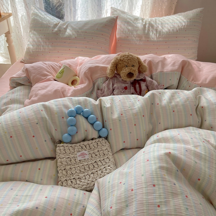 91家纺网 家纺一手货源 找家纺 贝扬思家纺 2025新款亲肤舒适甄选三层纱印花套件系列四件套 彩虹世界