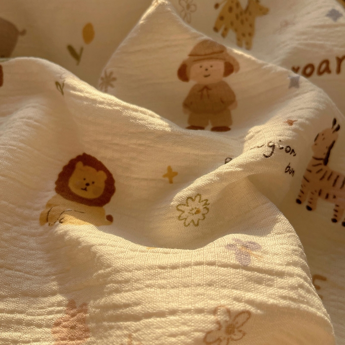 91家纺网 家纺一手货源 找家纺 贝扬思家纺 2025新款亲肤舒适甄选三层纱印花套件系列四件套 动物团团