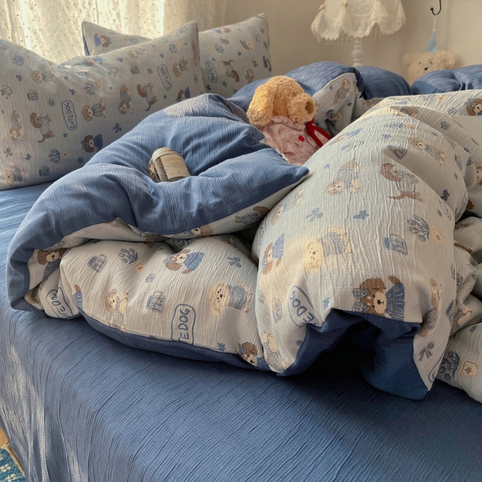 91家纺网 家纺一手货源 找家纺 贝扬思家纺 2025新款亲肤舒适甄选三层纱印花套件系列四件套 复古修狗