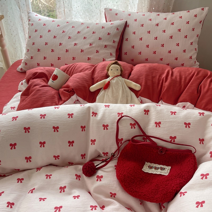 91家纺网 家纺一手货源 找家纺 贝扬思家纺 2025新款亲肤舒适甄选三层纱印花套件系列四件套 莓果结