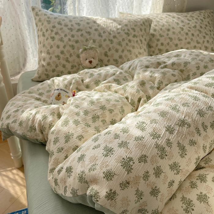 91家纺网 家纺一手货源 找家纺 贝扬思家纺 2025新款亲肤舒适甄选三层纱印花套件系列四件套 沐风