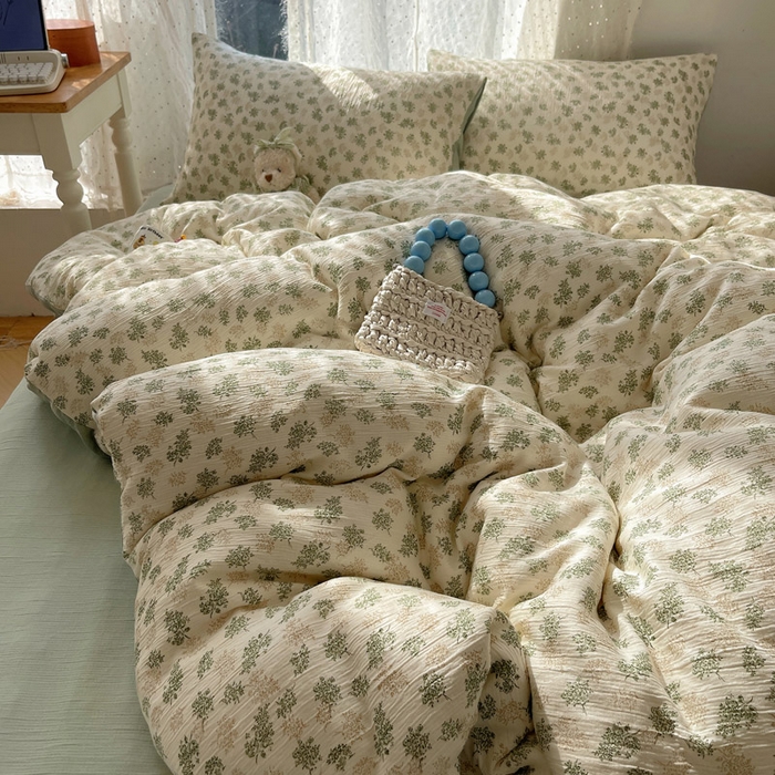 91家纺网 家纺一手货源 找家纺 贝扬思家纺 2025新款亲肤舒适甄选三层纱印花套件系列四件套 沐风