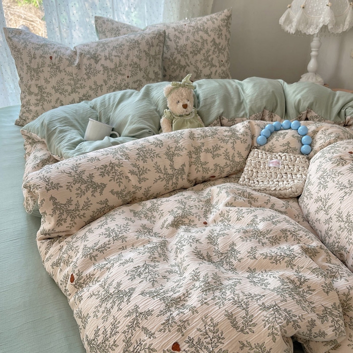 91家纺网 家纺一手货源 找家纺 贝扬思家纺 2025新款亲肤舒适甄选三层纱印花套件系列四件套 秋月梨