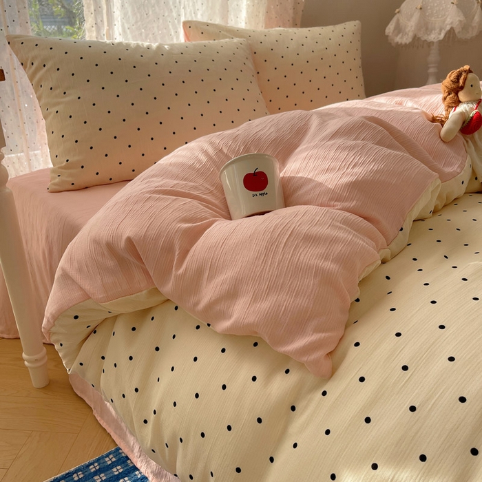 91家纺网 家纺一手货源 找家纺 贝扬思家纺 2025新款亲肤舒适甄选三层纱印花套件系列四件套 小黑豆