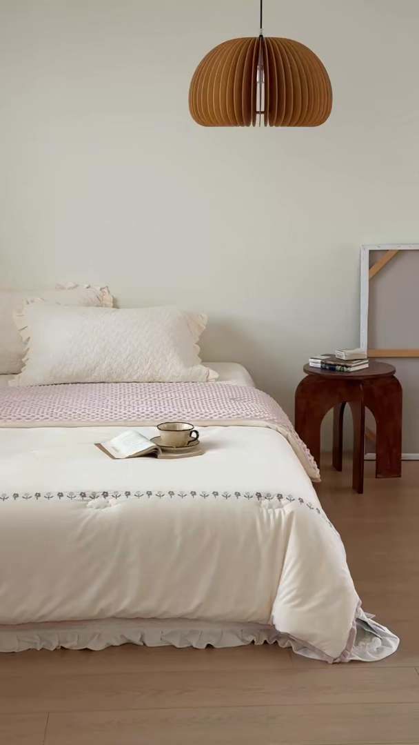 91家纺网 家纺一手货源 找家纺 （总）汇庭 2025秋冬新款铃兰之音绒床盖三件套