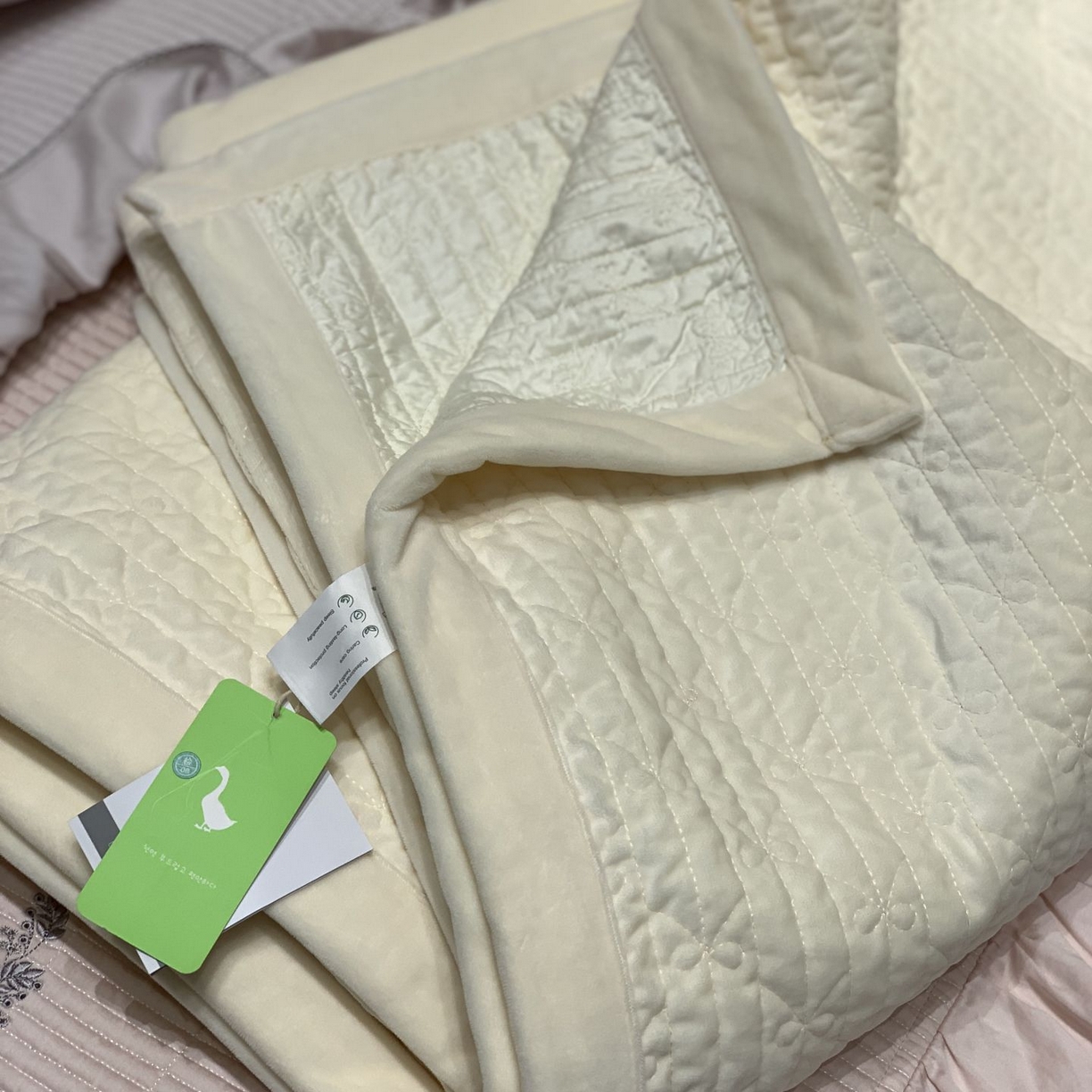 91家纺网 家纺一手货源 找家纺 汇庭 2025新款雪花绒单床盖床盖单件 雪花白