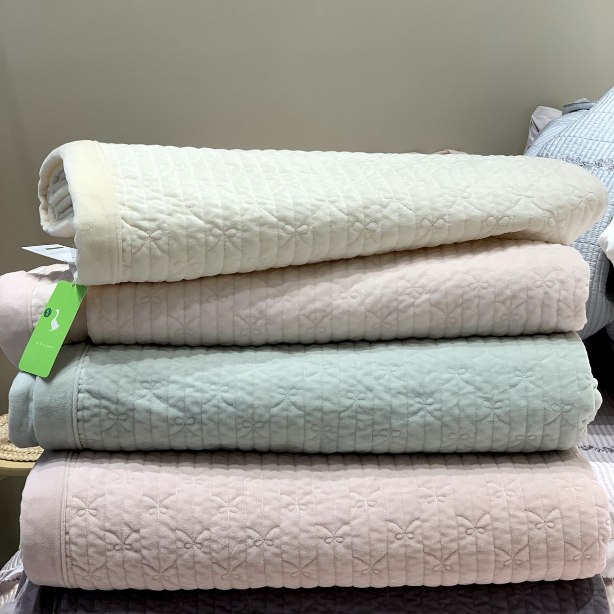 91家纺网 家纺一手货源 找家纺 汇庭 2025新款雪花绒单床盖床盖单件 组合仅供参考不可下单