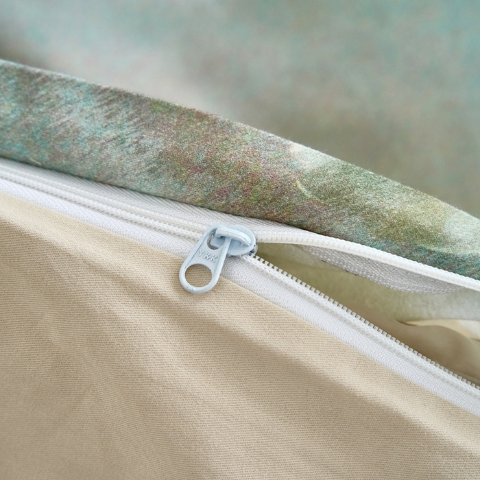 91家纺网 家纺一手货源 找家纺 三沁家居 2025新款全棉碳素磨毛数码印花四件套 弗罗拉