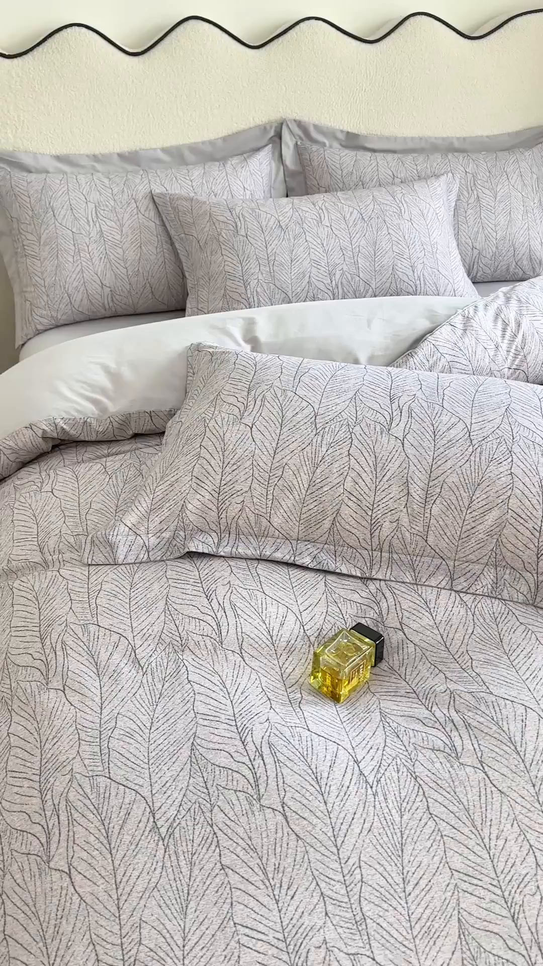 91家纺网 家纺一手货源 找家纺 三沁家居 2025新款全棉碳素磨毛数码印花四件套 伊莎莉