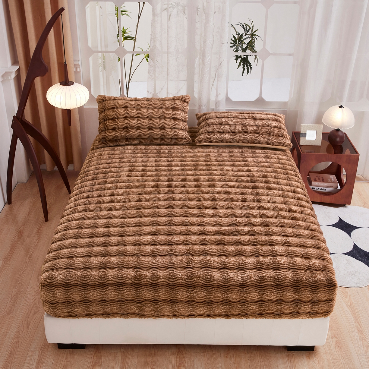 91家纺网 家纺一手货源 找家纺 乐居家纺 2025新款加厚兔毛绒纯色床笠系列 波纹-云雾棕