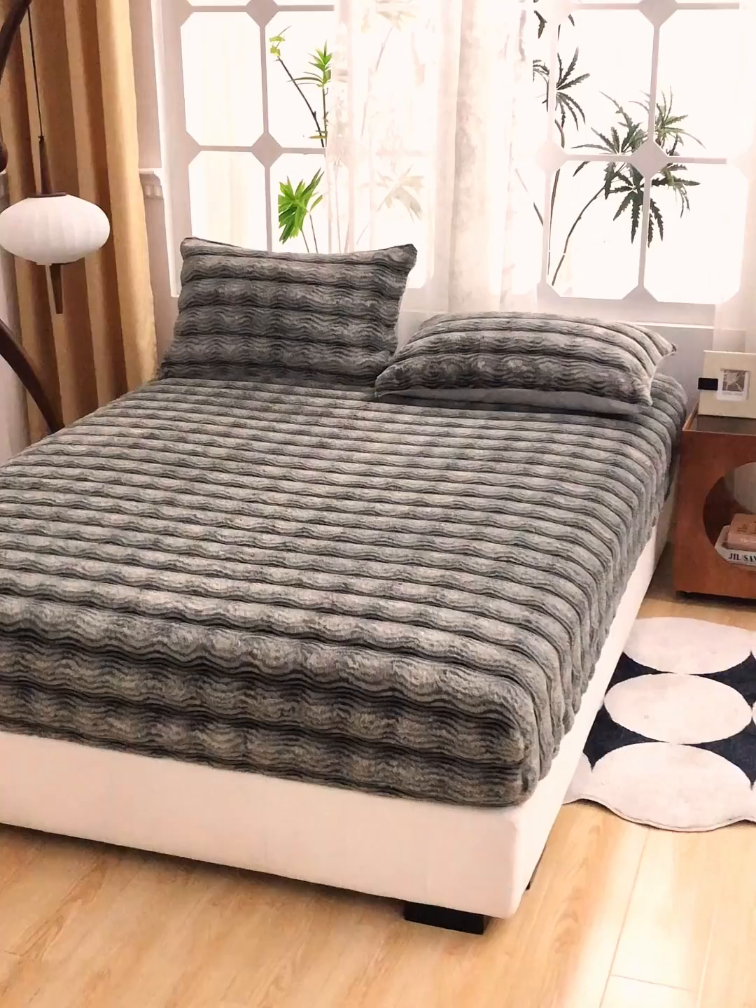 91家纺网 家纺一手货源 找家纺 （总）乐居家纺 2025新款加厚兔毛绒纯色床笠系列