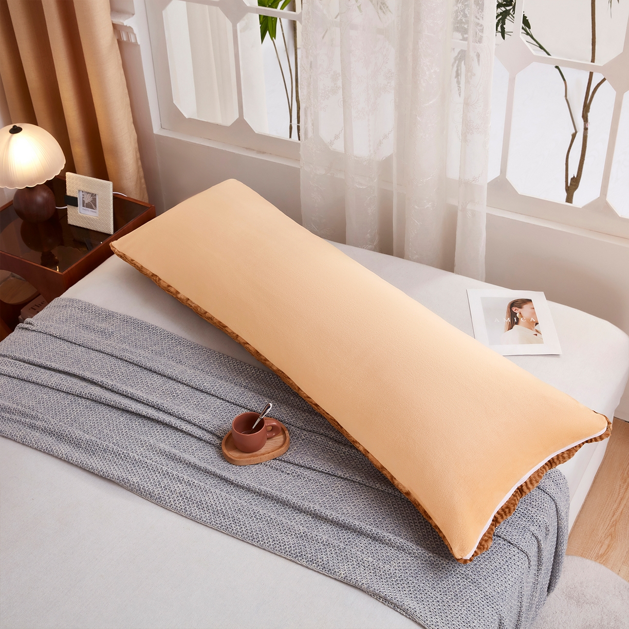 91家纺网 家纺一手货源 找家纺 乐居家纺 2025新款加厚兔毛绒纯色双人枕系列 波纹-云雾棕