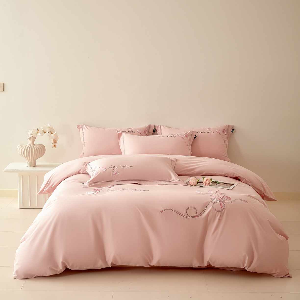 91家纺网 家纺一手货源 找家纺 （总）洺兰家居 2025新疆长绒棉高支高密刺绣款绣花四件套-郁金香