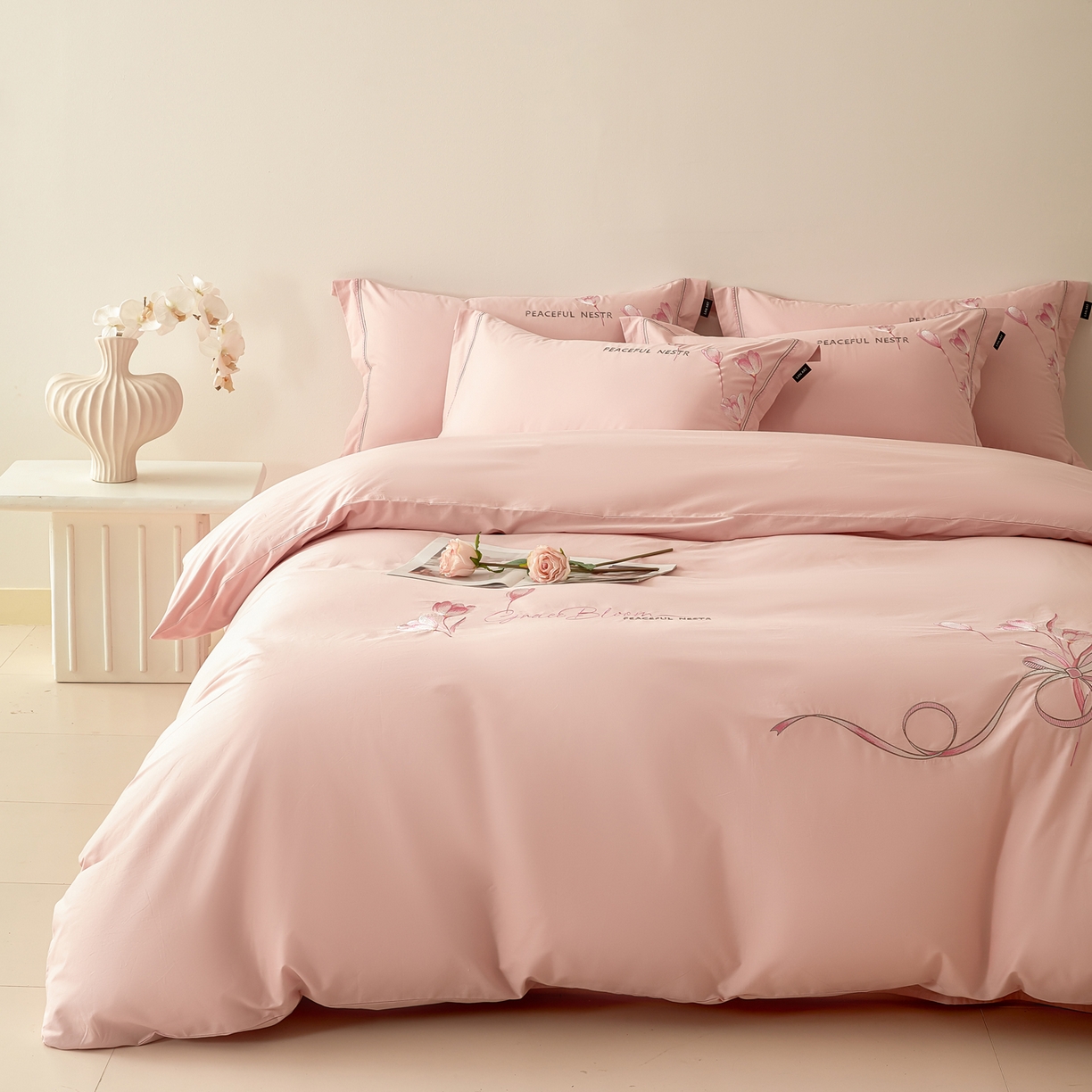 91家纺网 家纺一手货源 找家纺 （总）洺兰家居 2025新疆长绒棉高支高密刺绣款绣花四件套-郁金香