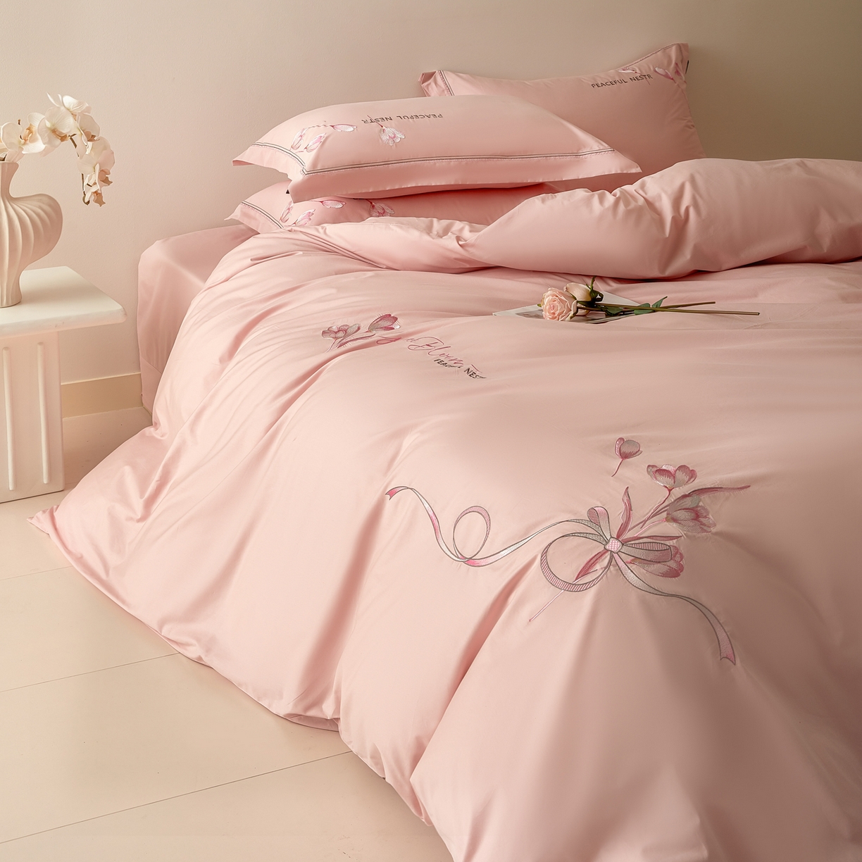 91家纺网 家纺一手货源 找家纺 （总）洺兰家居 2025新疆长绒棉高支高密刺绣款绣花四件套-郁金香