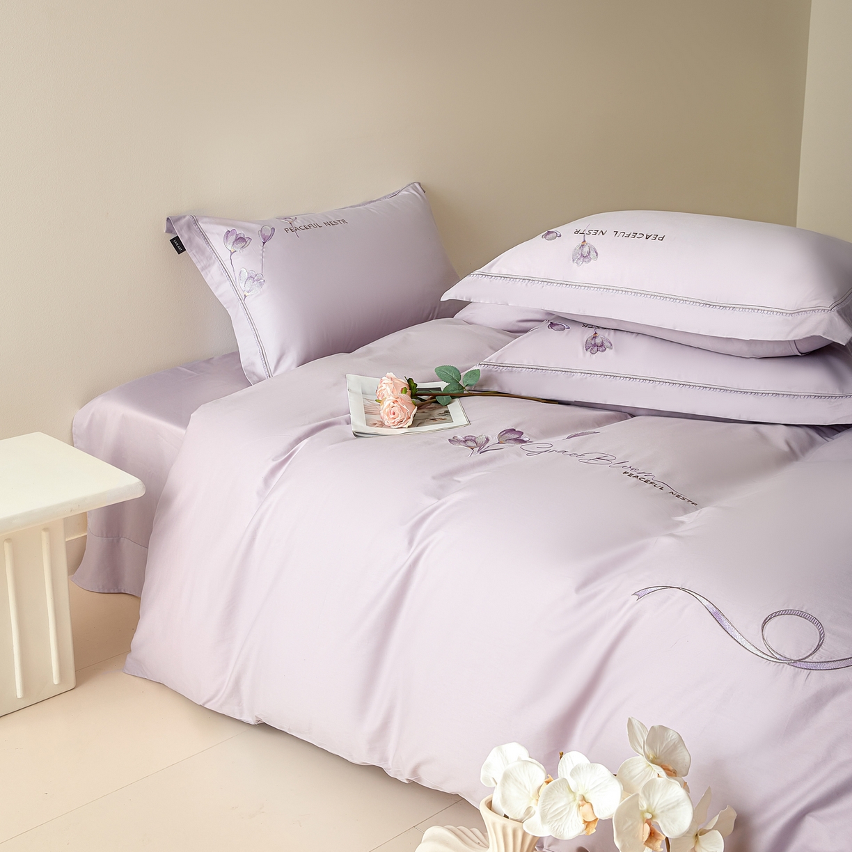 91家纺网 家纺一手货源 找家纺 洺兰家居 2025新疆长绒棉高支高密刺绣款绣花四件套-郁金香 郁金香-紫