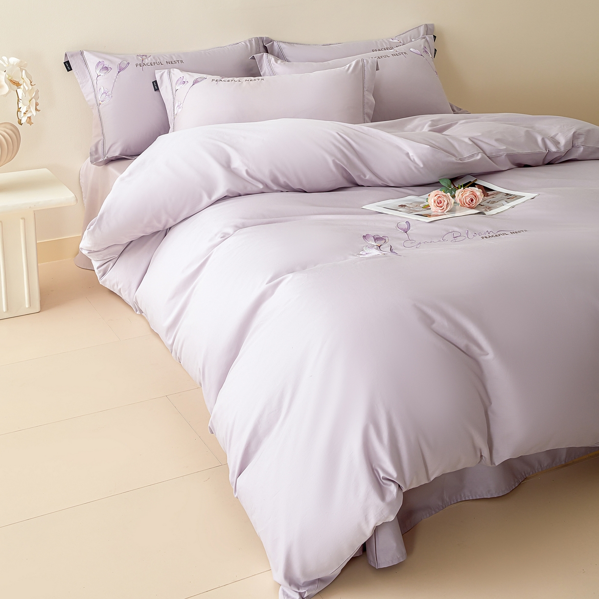 91家纺网 家纺一手货源 找家纺 洺兰家居 2025新疆长绒棉高支高密刺绣款绣花四件套-郁金香 郁金香-紫