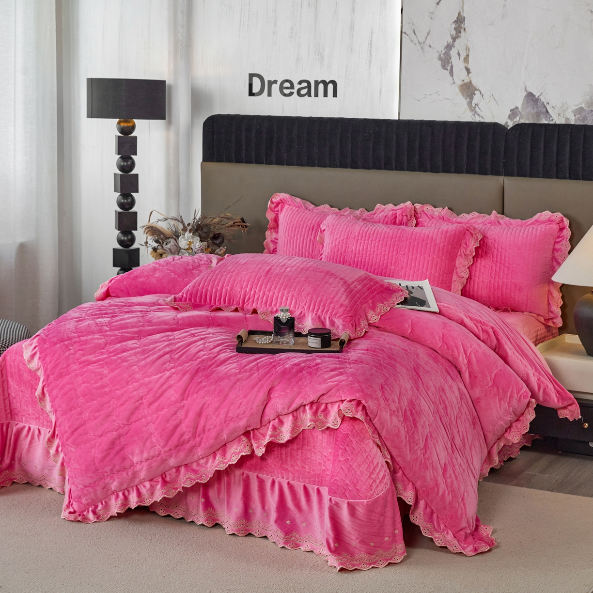 91家纺网 家纺一手货源 找家纺 默忆 2025新款婴儿绒宝宝绒玫瑰版床盖款四件套-慕达 慕达-妍红