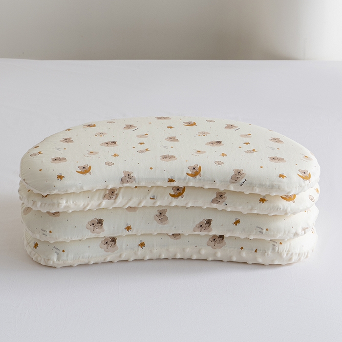 91家纺网 家纺一手货源 找家纺 昕科 2025秋冬绒豆豆-A类母婴级全棉月牙硅胶儿童枕-学生枕芯硅胶儿童枕头 月牙硅胶-星月考拉-5cm