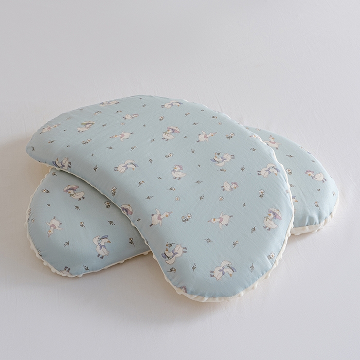 91家纺网 家纺一手货源 找家纺 昕科 2025秋冬绒豆豆-A类母婴级全棉月牙硅胶儿童枕-学生枕芯硅胶儿童枕头 月牙硅胶-花语小鸭-3cm
