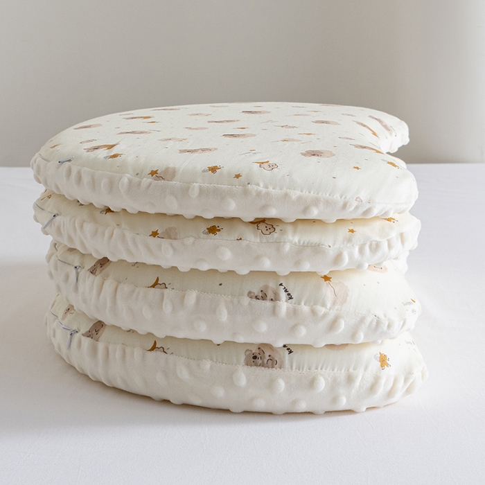 91家纺网 家纺一手货源 找家纺 昕科 2025秋冬绒豆豆-A类母婴级全棉月牙硅胶儿童枕-学生枕芯硅胶儿童枕头 月牙硅胶-星月考拉-3cm