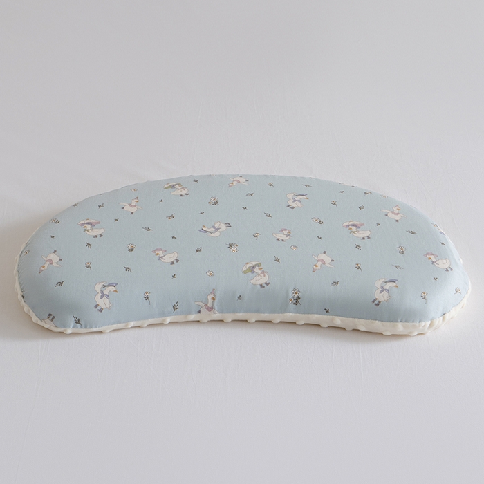 91家纺网 家纺一手货源 找家纺 昕科 2025秋冬绒豆豆-A类母婴级全棉月牙硅胶儿童枕-学生枕芯硅胶儿童枕头 月牙硅胶-花语小鸭-5cm