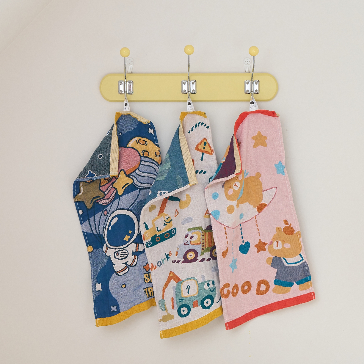 沐瑟家纺 2025新款全棉纱布儿童卡通小毛巾 宇航员+工程车+晚安熊 组合