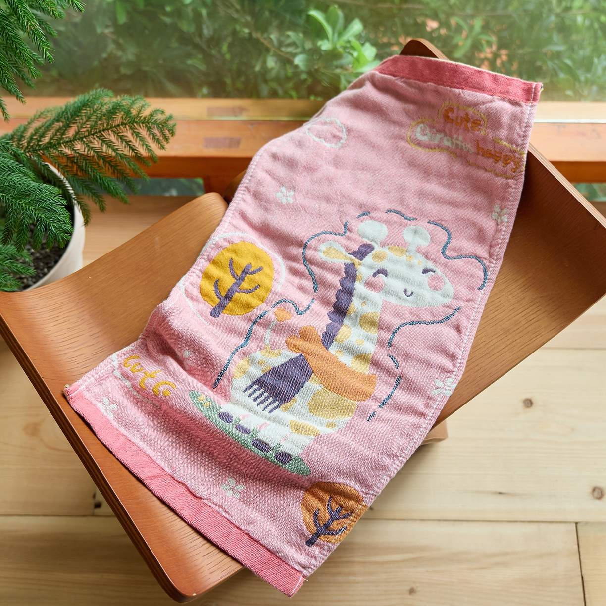 91家纺网 家纺一手货源 找家纺 沐瑟家纺 2025新款全棉纱布儿童卡通小毛巾 长颈鹿 组合