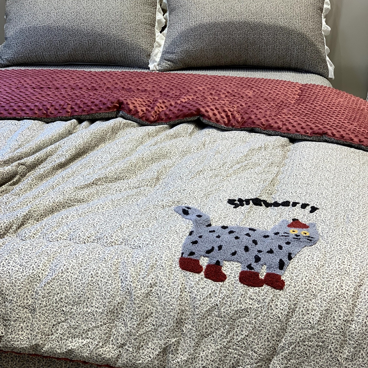 91家纺网 家纺一手货源 找家纺 （总）汇庭 2025秋冬新款毛巾绣豆豆被锦花床盖三件套系列