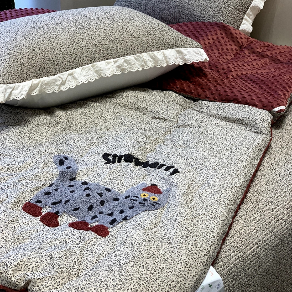 91家纺网 家纺一手货源 找家纺 （总）汇庭 2025秋冬新款毛巾绣豆豆被锦花床盖三件套系列