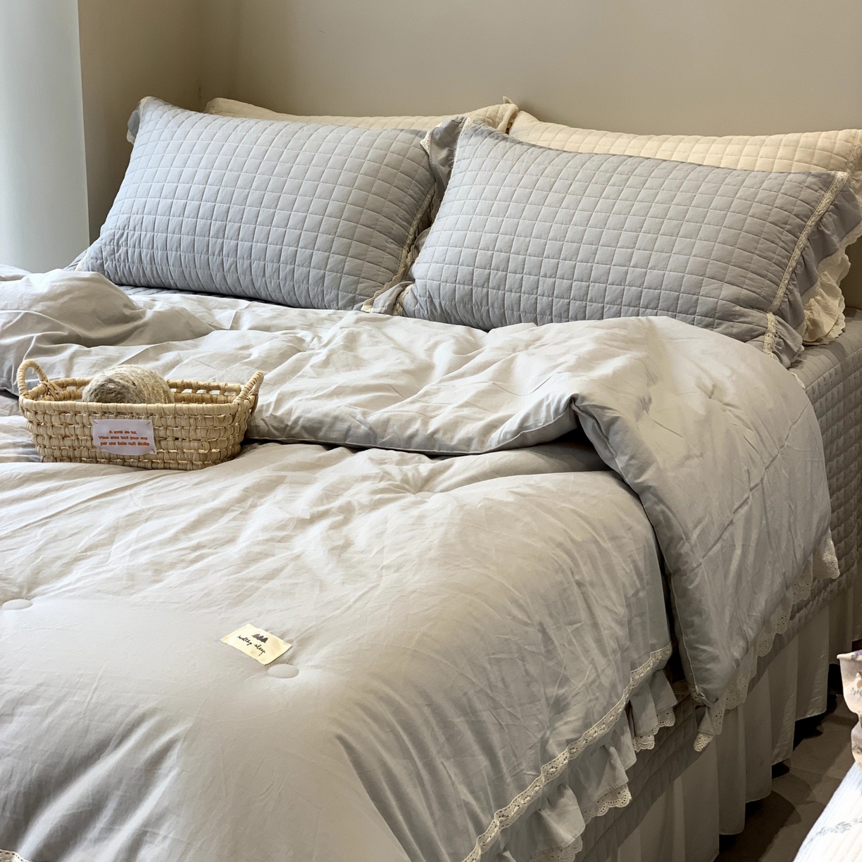 91家纺网 家纺一手货源 找家纺 汇庭 2025秋冬新款棉与麻春秋极简床盖系列 棉与麻春秋蓝色（极简床盖蓝色