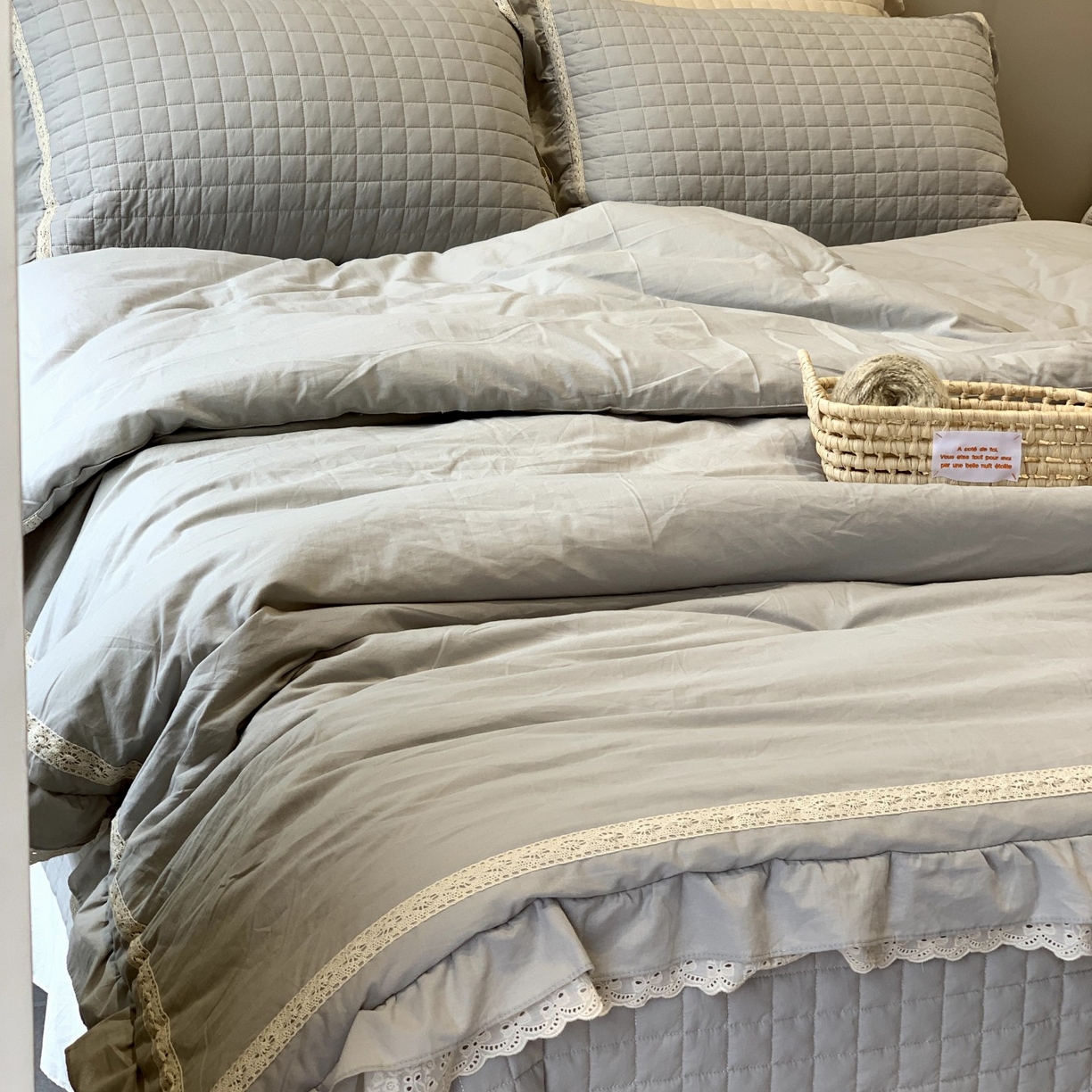 91家纺网 家纺一手货源 找家纺 汇庭 2025秋冬新款棉与麻春秋极简床盖系列 棉与麻春秋蓝色（极简床盖蓝色