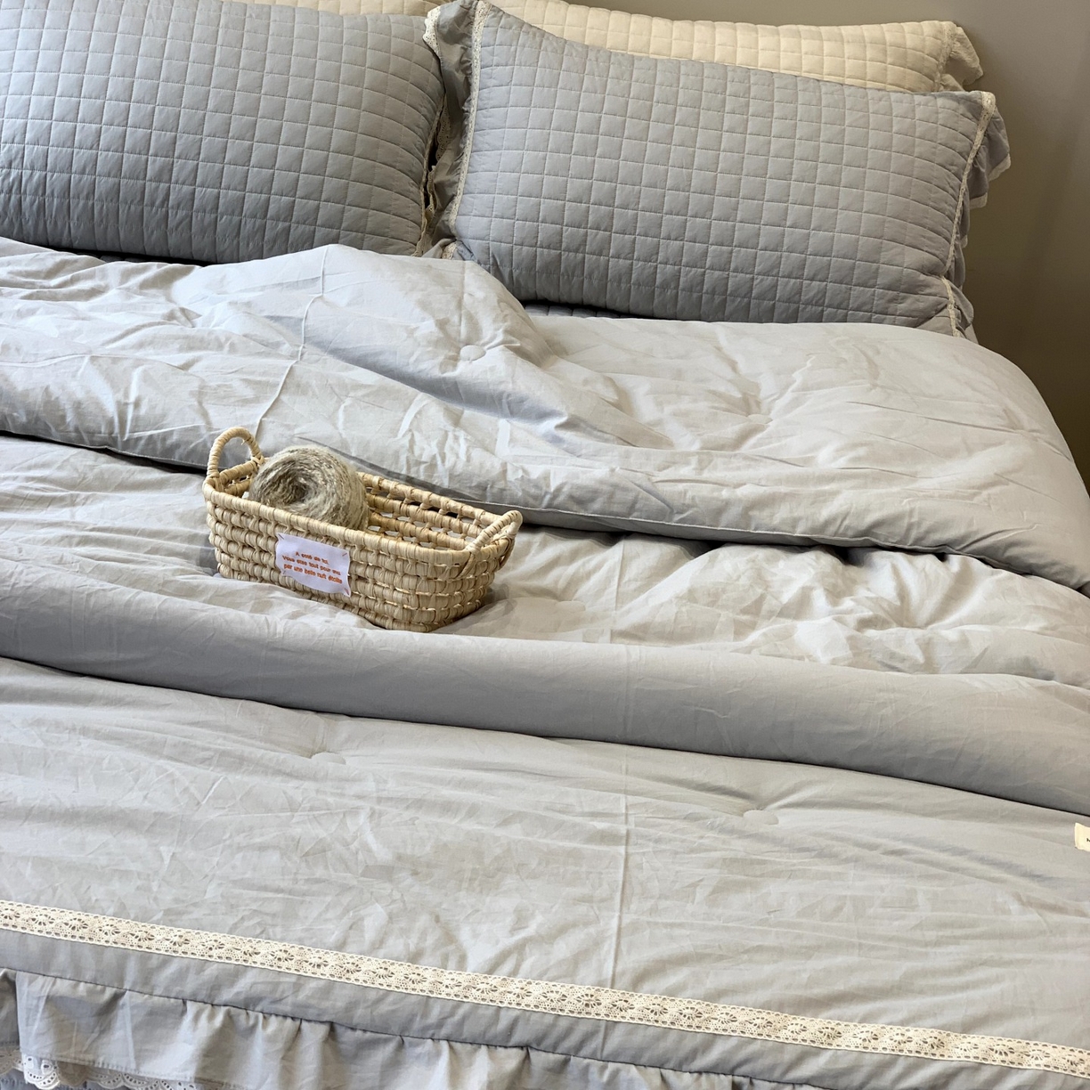 91家纺网 家纺一手货源 找家纺 汇庭 2025秋冬新款棉与麻春秋极简床盖系列 棉与麻春秋蓝色（极简床盖蓝色