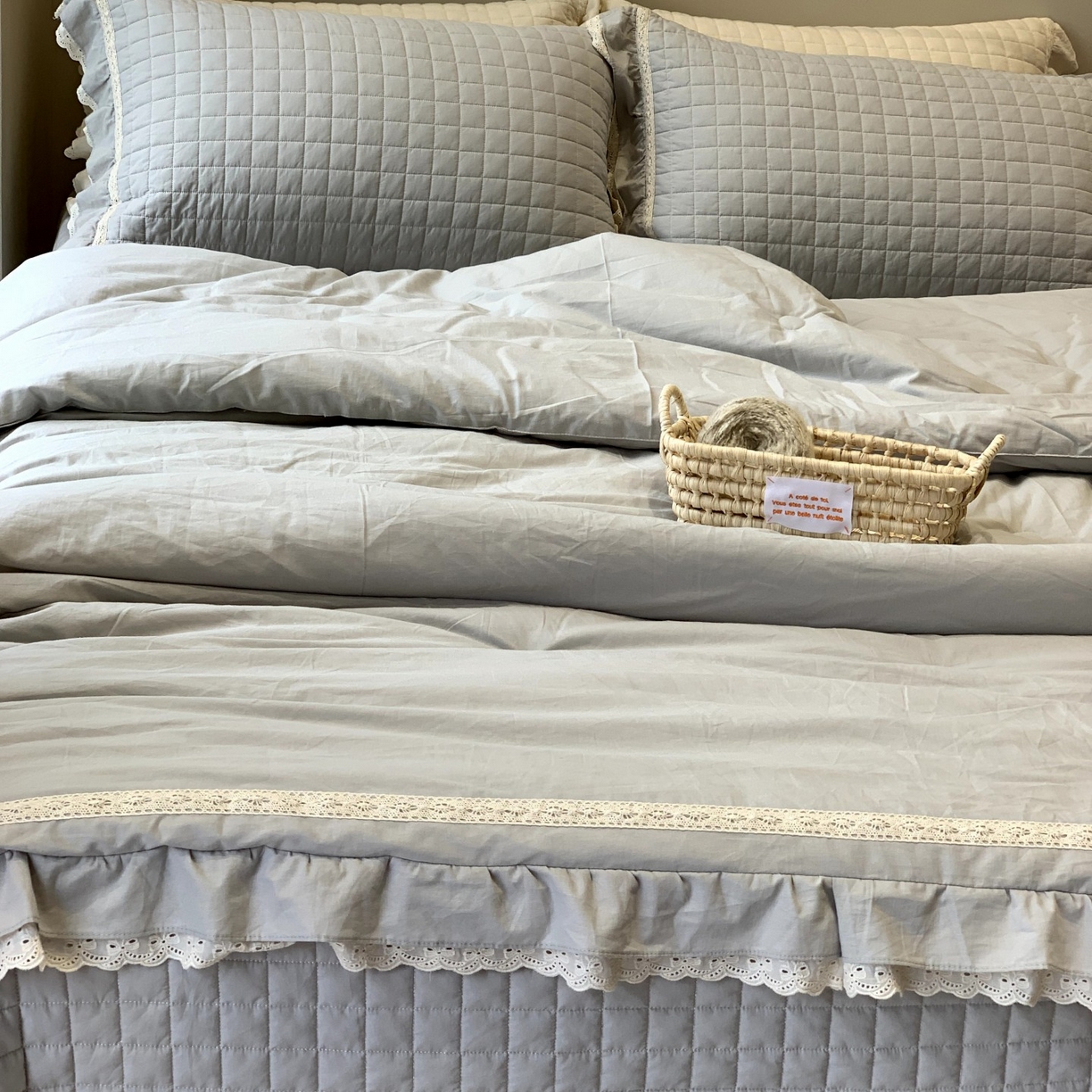 91家纺网 家纺一手货源 找家纺 汇庭 2025秋冬新款棉与麻春秋极简床盖系列 棉与麻春秋蓝色（极简床盖蓝色