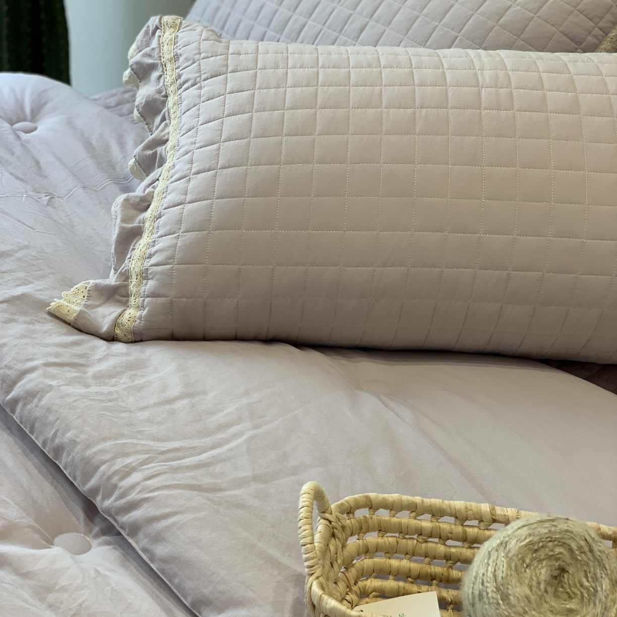 91家纺网 家纺一手货源 找家纺 汇庭 2025秋冬新款棉与麻春秋极简床盖系列 棉与麻春秋紫（极简床盖紫色