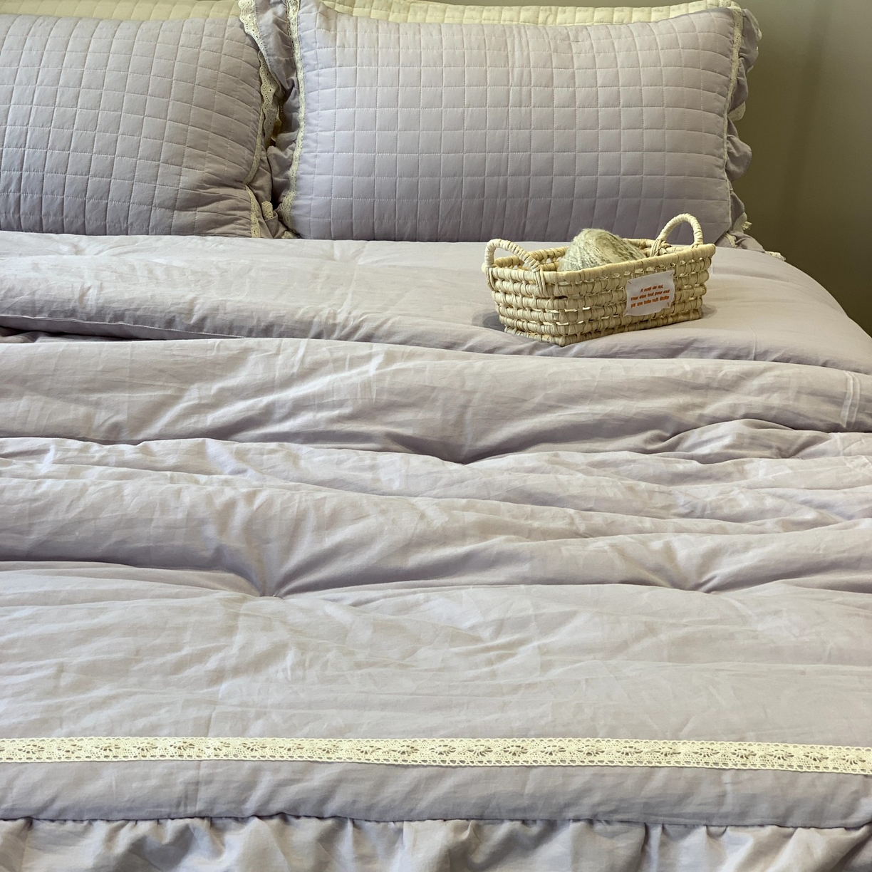 91家纺网 家纺一手货源 找家纺 汇庭 2025秋冬新款棉与麻春秋极简床盖系列 棉与麻春秋紫（极简床盖紫色