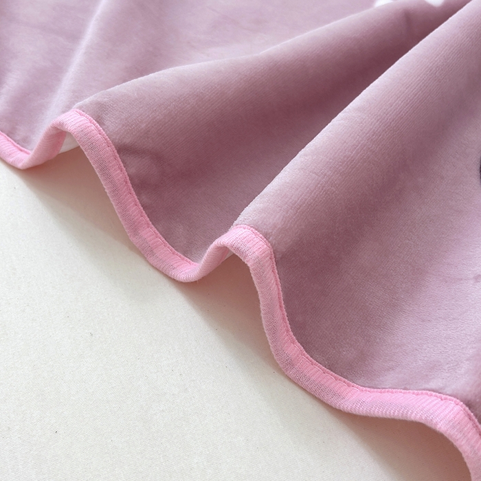 91家纺网 家纺一手货源 找家纺 茗婷家纺 2025新款牛奶绒防水床单隔尿垫供跨境外贸亚马逊秋冬热款 米奇头豆沙