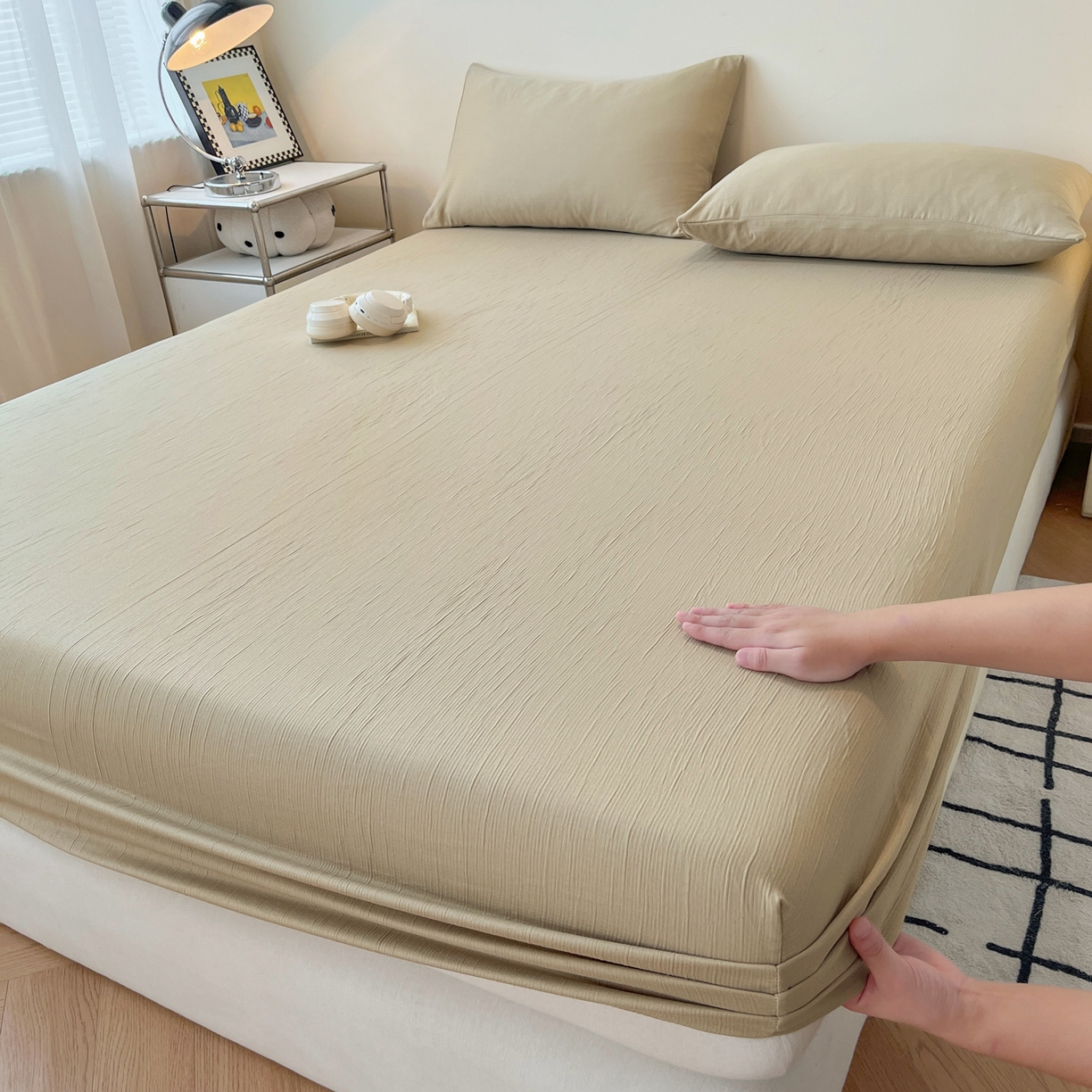 91家纺网 家纺一手货源 找家纺 瑞钰 2025新款透气云感三层纱床笠 浅咖