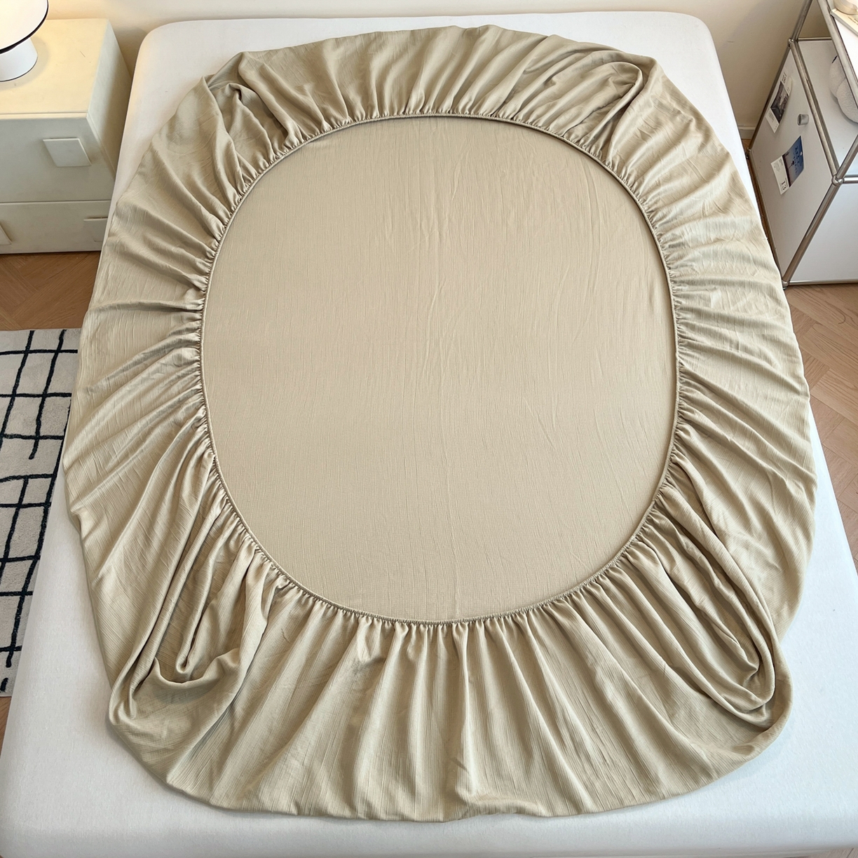 91家纺网 家纺一手货源 找家纺 瑞钰 2025新款透气云感三层纱床笠 浅咖