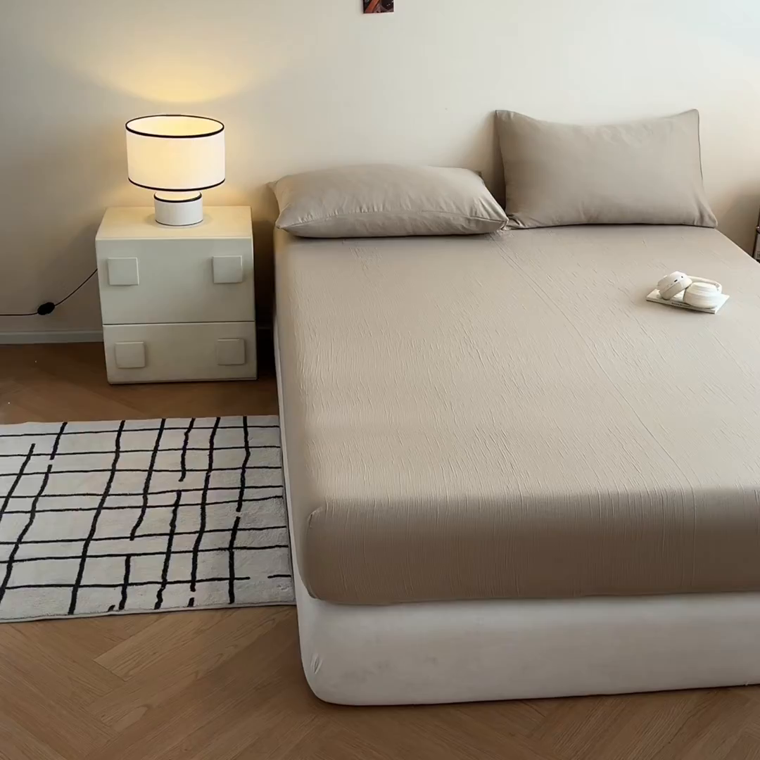 91家纺网 家纺一手货源 找家纺 瑞钰 2025新款透气云感三层纱床笠 浅咖